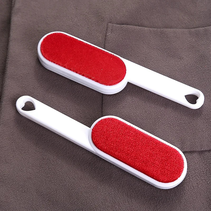 Self-Cleaning Lint Roller
